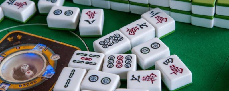 麻将彩杠是什么杠（麻将彩杠是什么杠）