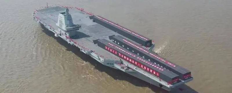 福建号上三个箱干嘛