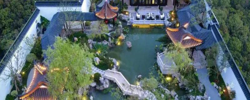 蓝城江山春好是国企吗（蓝城春风江山是什么房产公司）