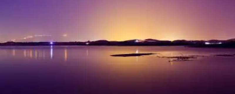 美国德州夏天几点天黑（德国冬天几点天黑）