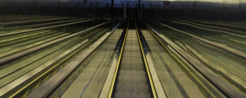 广州最早手扶电梯在哪里（广州第一手扶梯在哪里）