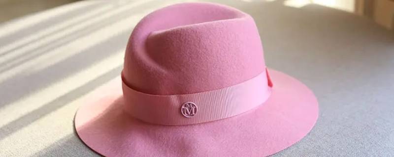 粉色帽子配什么颜色蝴蝶结