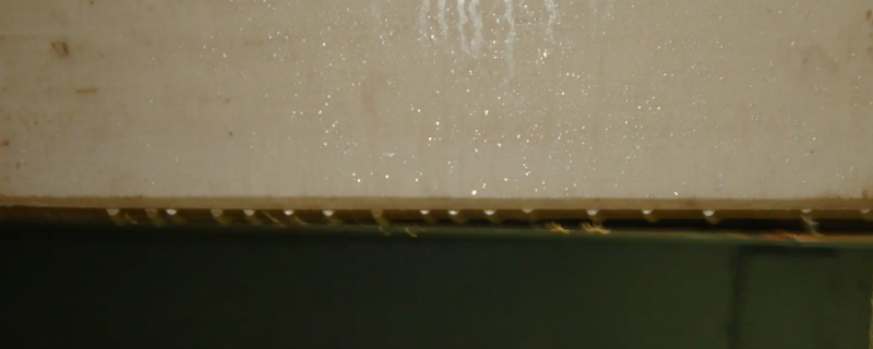 船外板结露怎么回事