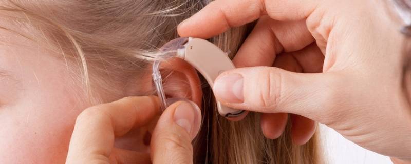 戴助听器上学住宿有没有麻烦 戴助听器可以上学吗