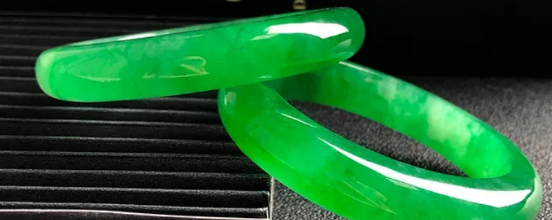 左岸爱情翡翠哪里买（左岸翡翠台）