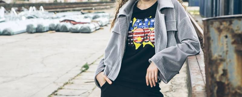 亲密鳗鱼女装贵吗（亲密鳗鱼哪里进货）