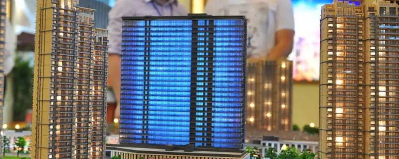 回迁房主可以让开发商出示四证吗 开发商卖回迁房违法吗