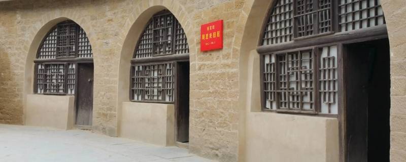 拱窑洞的沙灰里面加水泥吗（窑洞用砖砌好还是用水泥）