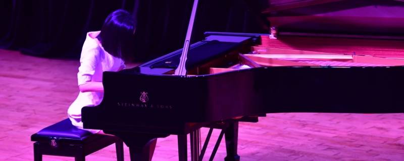 钢琴比赛金奖是第几名（钢琴比赛金奖是第几名呢）