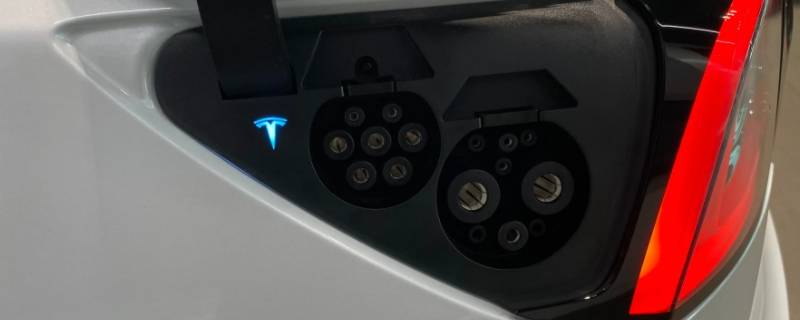 特斯拉充电如何全屏显示 特斯拉充电屏幕显示