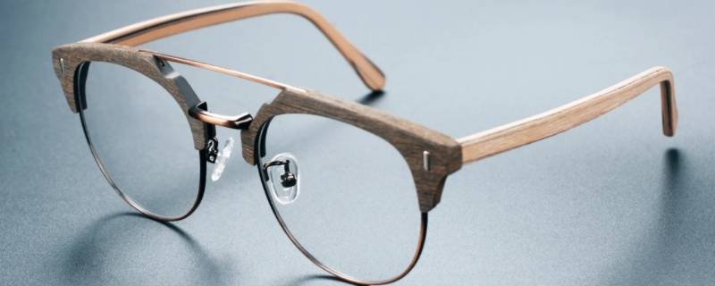 带歌字的眼镜品牌有哪些 带歌字的眼镜品牌有哪些名字