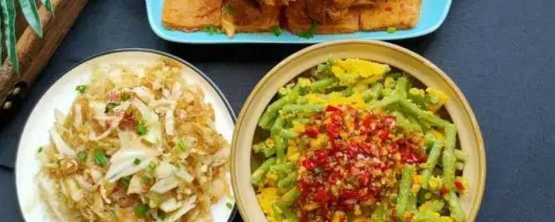 天热开车回来吃什么饭（天热出去吃什么）