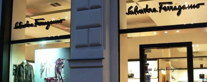 菲拉格慕官网能用信用卡支付吗 菲拉格慕官网打折