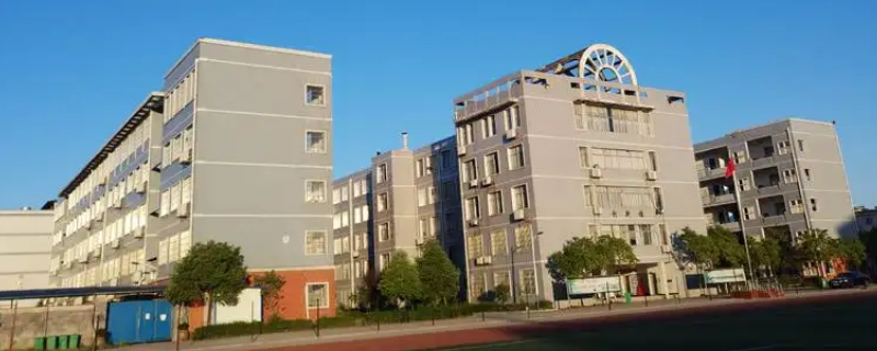 上栗恩信学校高中分数线多少