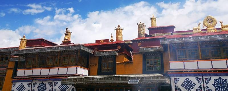 西藏扎基寺在哪请金卡（扎基寺财神卡图片）