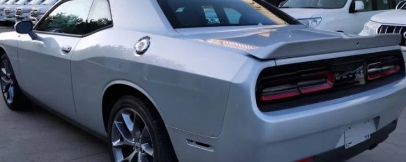 父亲的车过户给儿子要交税吗（母亲将车子过户给儿子需要交税吗）