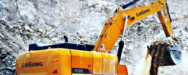 挖掘机电空调怎么让电够用 挖机装电空调