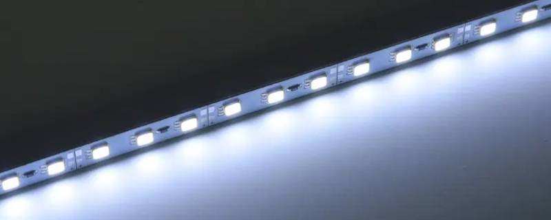 灯条后背的胶害怕刀划吗 灯条后背的胶害怕刀划吗图片