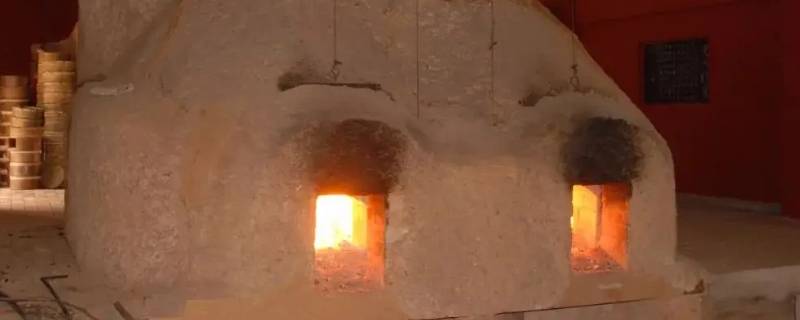 窑炉含氧量与温度的关系（窑炉含氧量与温度的关系是）