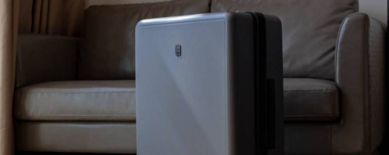 黑色行李箱的颜色代码是什么 黑色行李箱图片