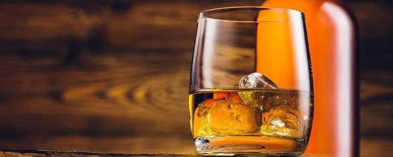 为什么塑料酒盒子贵 为什么塑料酒盒子贵一些