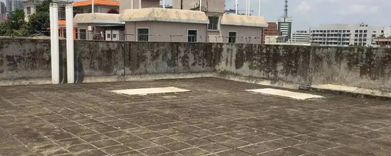楼顶湿铺会空壳吗 楼顶会潮湿吗