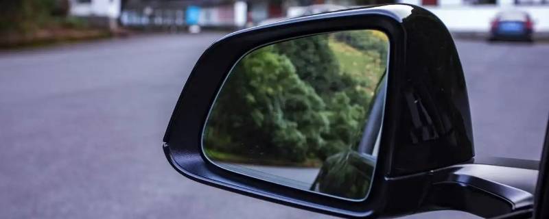 i8怎么收取后视镜 i8如何启动后视镜