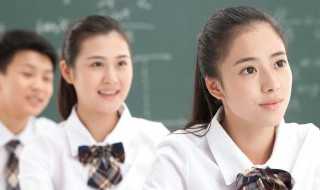 12岁的男孩讲究形象了有什么问题（12岁男孩的性格特征）