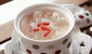 燕窝川贝的做法与功效（燕窝川贝的做法与功效视频）