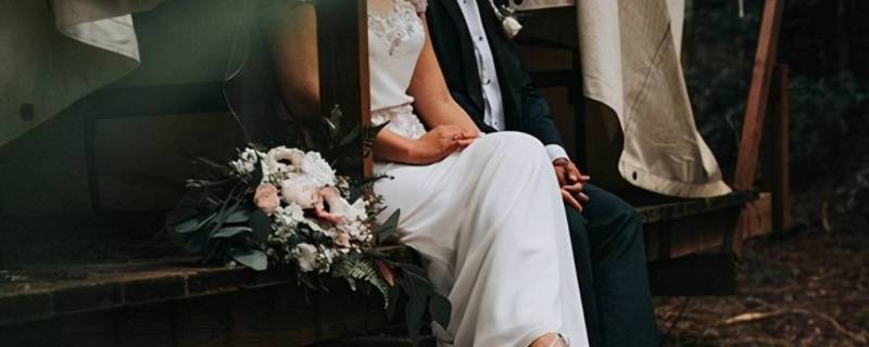 中年女人喜欢你的征兆（中年女人喜欢你的5个迹象）