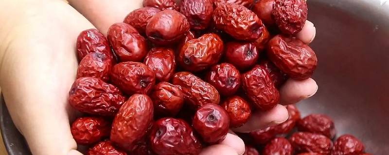 藏红花可以和红枣一起泡水喝吗 藏红花能不能和红枣一起泡水喝