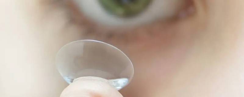 第一次戴隐形眼镜不舒服 第一次戴隐形眼镜不舒服怎么办