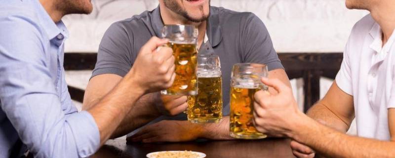 俄罗斯喝酒前说什么 俄罗斯喝酒前说什么方言