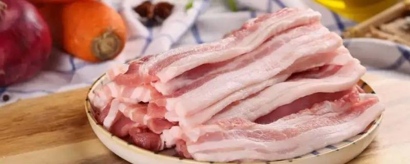 猪肉起胶还需要加水吗（把猪肉打起胶的办法）