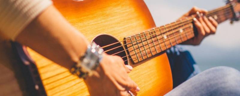 吉他左右手可以互换吗 吉他左手怎么换