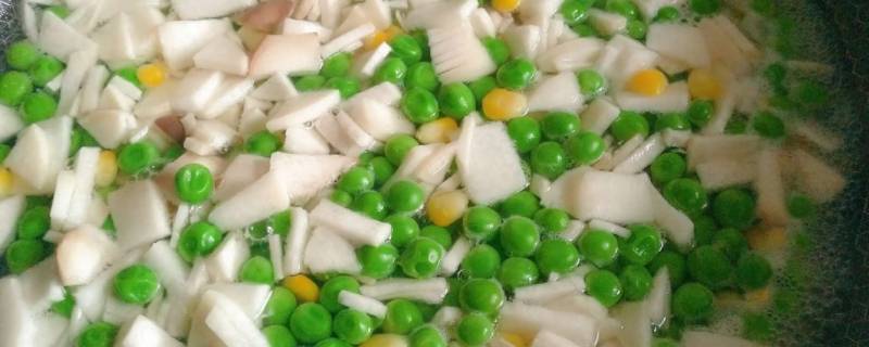 豌豆和豆腐可以在一起吃吗（小豌豆可以和豆腐一起吃吗）