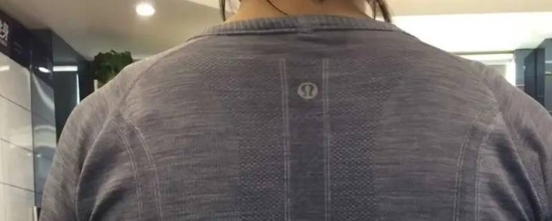 后背厚是怎么形成的（后背厚的原因）