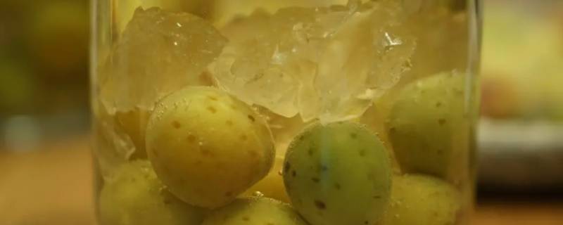 腌甜青梅的制作方法（腌甜青梅的制作方法视频）