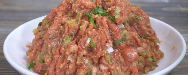 肉馅冻成坨了怎么解冻（饺子馅冻成坨了怎么解冻）