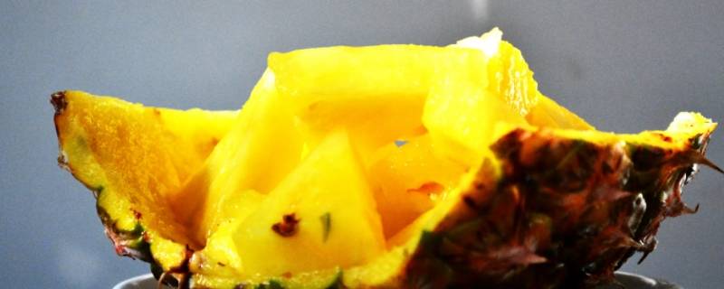 开菠萝的正确方法 开菠萝的正确方法视频