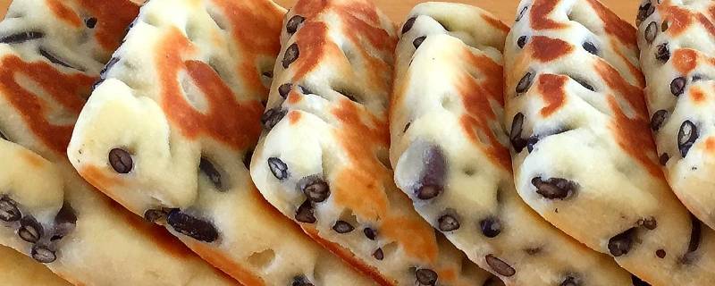 红豆饼不发面的家常做法（红豆发面饼怎么做又软又香）