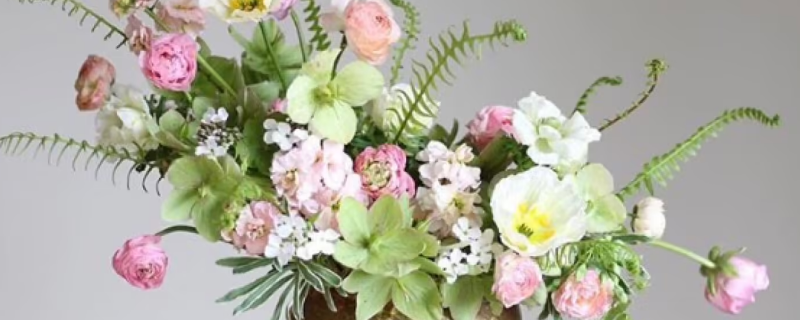 照片旁边放花有禁忌吗（照片前面能不能放花）