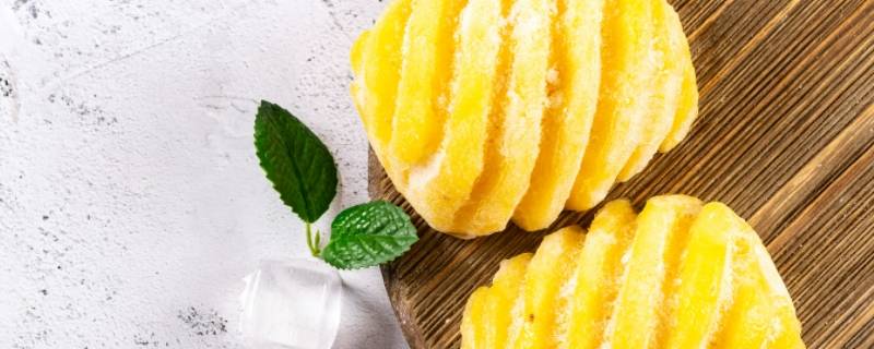 菠萝不能和雪碧一起吃吗（菠萝能和雪碧一起吃吗?）