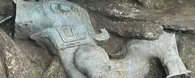 三星堆出土最大青铜器是什么