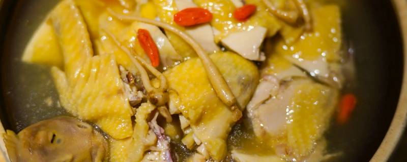 广东花胶响螺片煲鸡（花胶响螺片炖鸡）