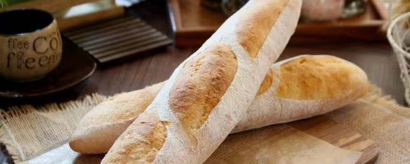 头天晚上烤的面包怎么保存（头天晚上烤的面包怎么保存不会坏）