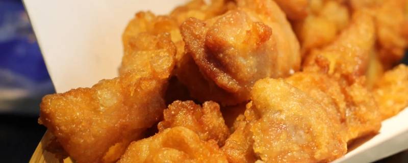 炸鸡皮的做法和配料（炸鸡皮的做法和配料大全）