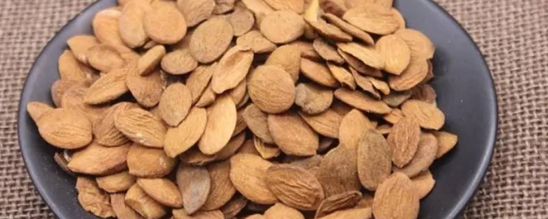 桃仁一天能吃几颗（核桃仁一天吃几颗）