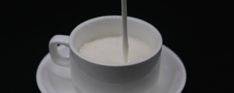 7天的鲜牛奶过期两天（7天保质期的新鲜牛奶过期两天）