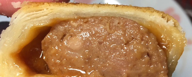 鲜肉月饼是皮厚好还是皮薄好（月饼皮热量高还是馅）